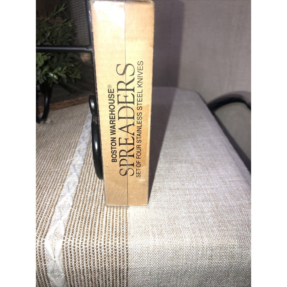 Boston Warehouse Christmas Patriotic Santa Dip Cheese Charcuterie Spreader Set - Picture 8 of 9